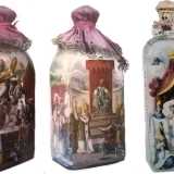 Della fine dell'800 fa parte la produzione delle celebri pitture sulle bottiglie contenenti la manna di San Nicola. Gliene vengono attribuite centinaia, tutte dedicate alle scene di vita e miracoli del Santo di Myra, delle quali possiamo ammirare gli accesi colori e la minuziosit� dei particolari